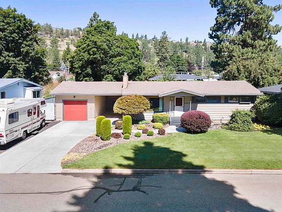 2nd image of 8021 N Hughes Dr