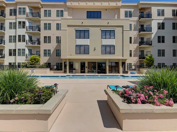 601 Main St APT 303, Columbia, SC 29201
