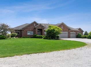 2029 W Church Rd, Beecher, IL 60401