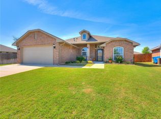 2164 Robin Ridge Ln, Edmond, OK 73012