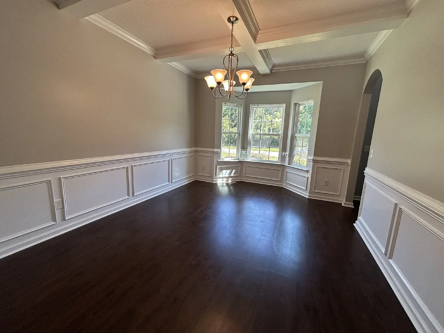 4 bed, 2.5 bath, 2248 sqft, $2,200 — Photo 3
