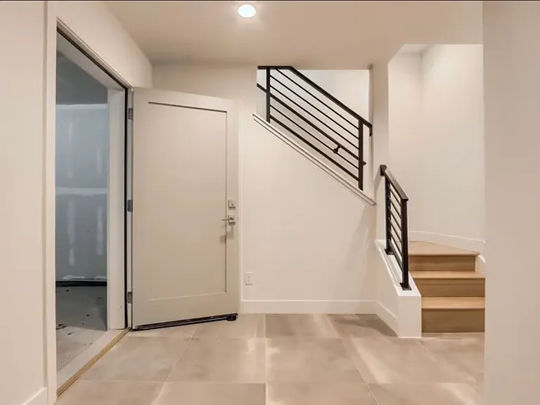 5469 S Curtice St #H — Photo 23