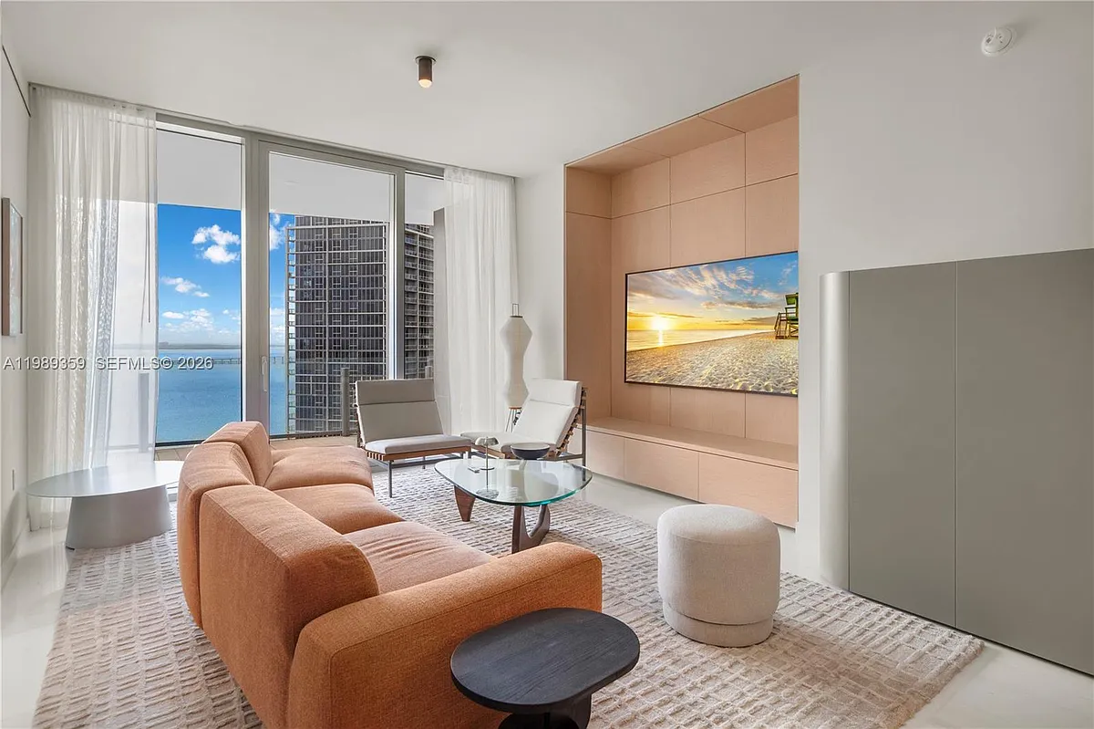 Building Photo - 300 Biscayne Boulevard Way #3005W
