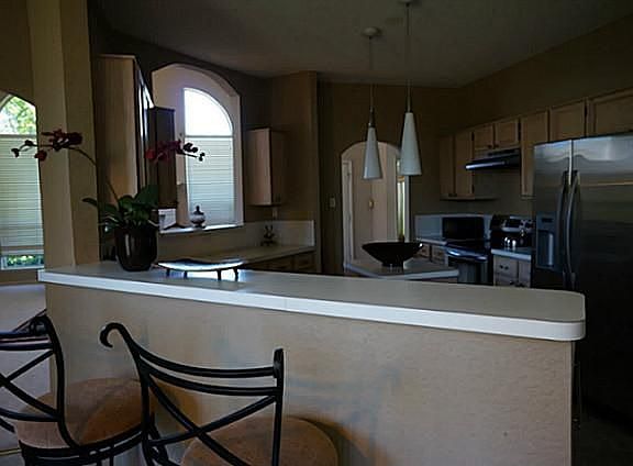 4th image of 7101 Deerfield Dr