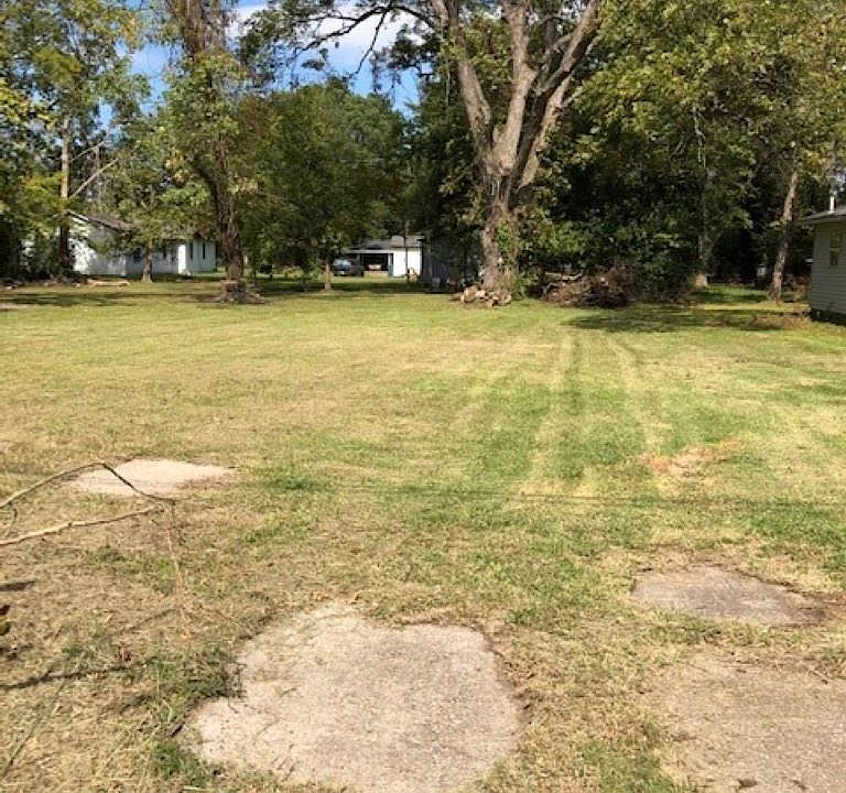 2nd image of 807 Reed St #1/2
