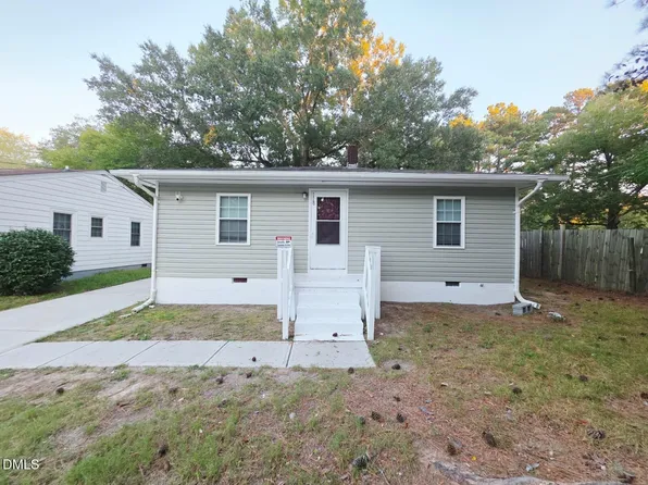 118 N Bullock St, Henderson, NC 27536