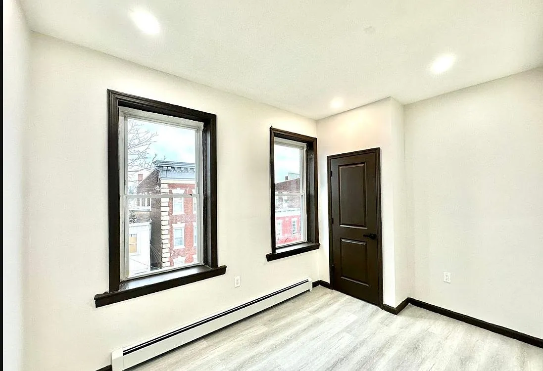2 bed, $1,850 — Photo 4