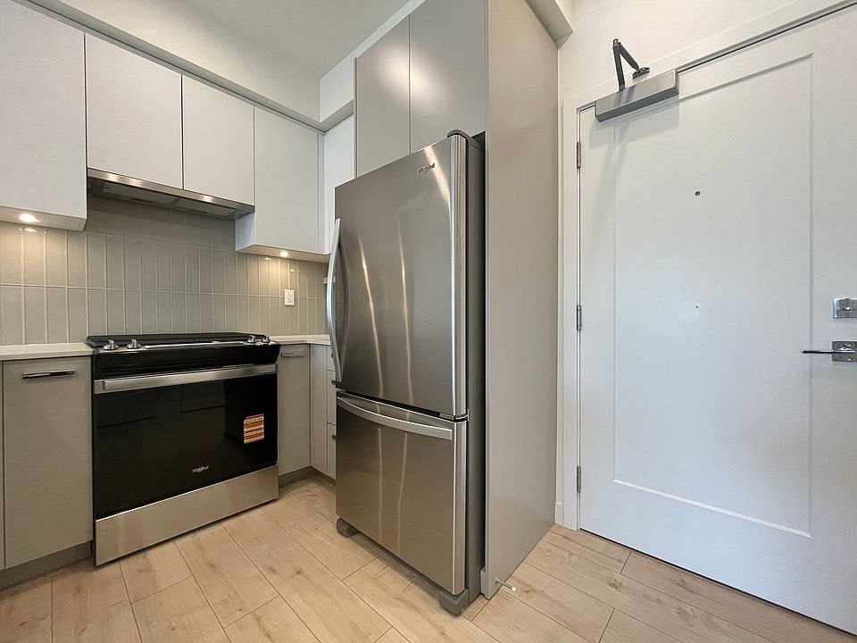 1st image of 13777 75a Ave #313
