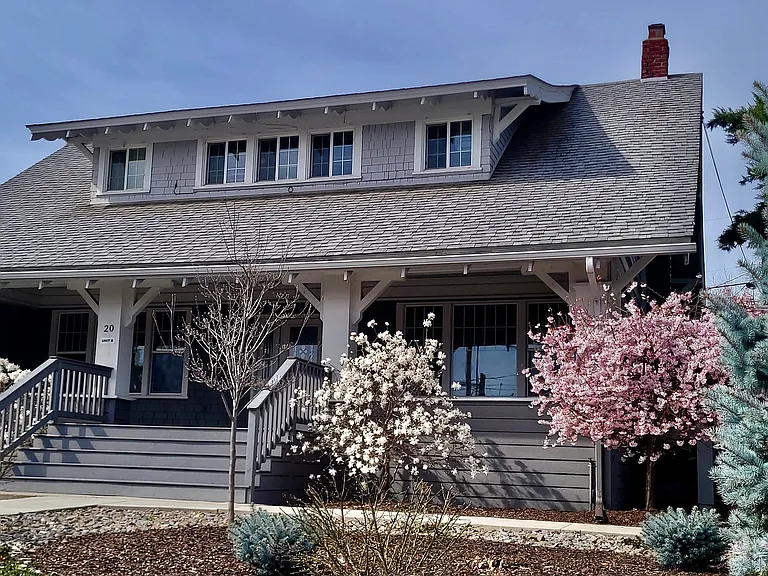 20 Adams Ave #B — Photo 8