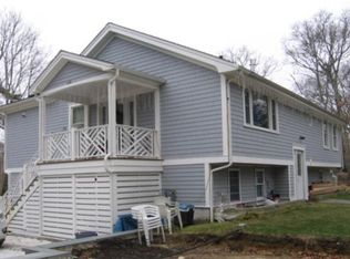 214 State Rd, Tisbury, MA 02568