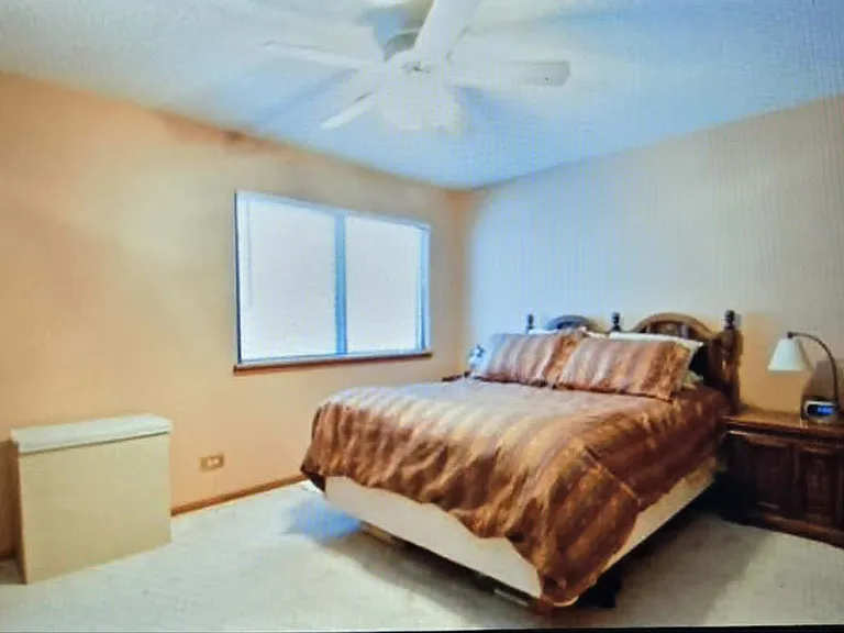 1733 Howe Ln — Photo 6