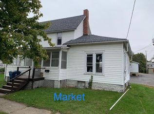 412 S Market St, Hoopeston, IL 60942