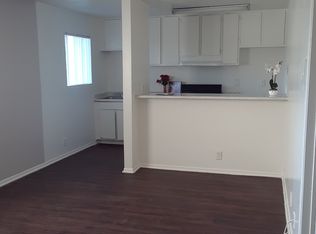 7365 Lennox Ave #105, Van Nuys, CA 91405