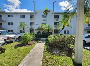 2430 NE 135th St APT 304, North Miami, FL 33181