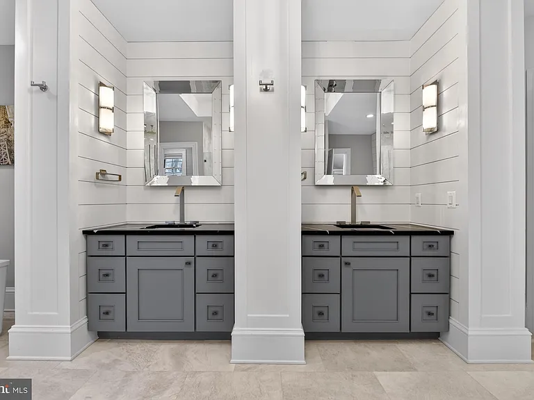 7002 River Oaks Dr — Photo 24