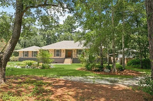 4 bed, 2.5 bath, 3040 sqft, $3,000 — Photo 3