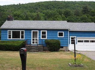 670 Oakland Valley Rd, Cuddebackville, NY 12729