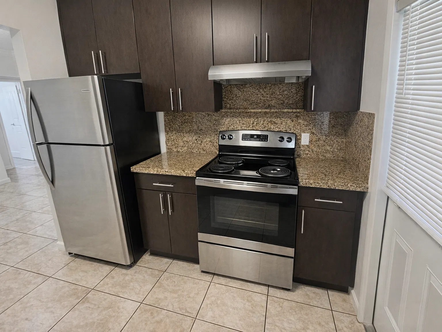 532 S Crescent Dr Hollywood, FL 33021 — Photo 4