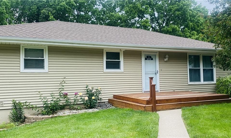 1st image of 3122 N 36th Ter