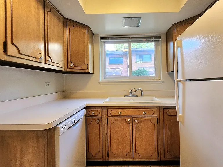 1324 Tinker Way #E — Photo 1
