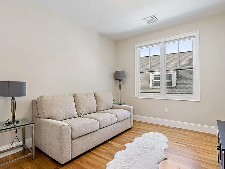 15 Dimick St #3 — Photo 3