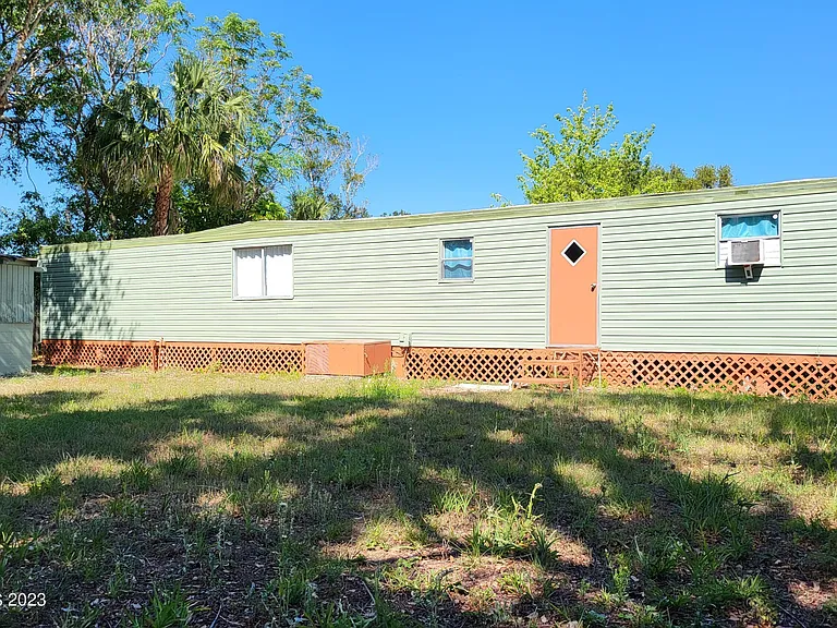 6877 Blue Bonnet Dr — Photo 15