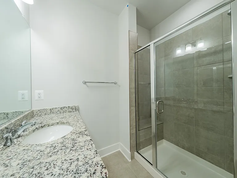 2707 Acadia Dr #B — Photo 25