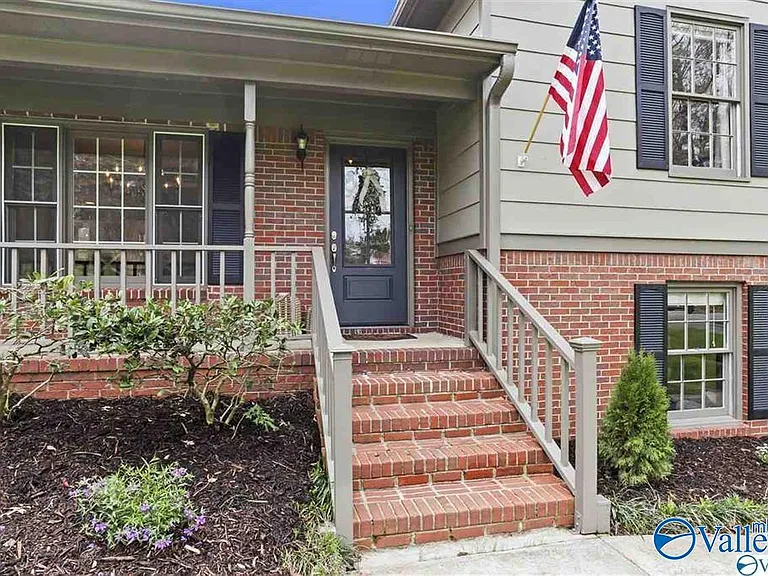 204 Roy Dr — Photo 6