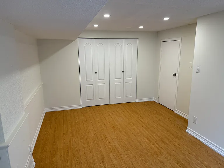 Sunflower Dr — Photo 3