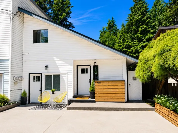 41741 Dogwood Pl, Squamish, BC V0N 1H0