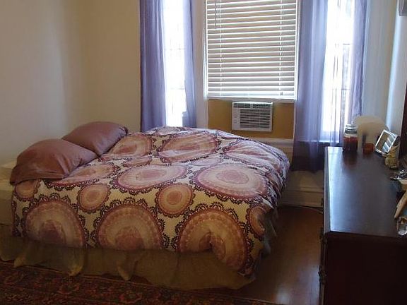 4th image of 3009 Monument Ave APT 9