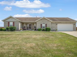 214 Rose Marie Dr, Belleville, IL 62220