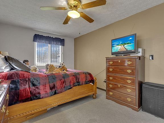 4th image of 703 Cherry Hollow Rd