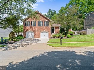 12312 Sir Lancelot Dr, Glenn Dale, MD 20769