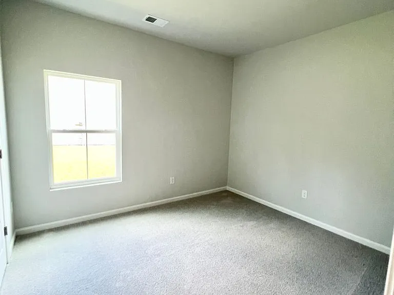 347 Fennec Loop — Photo 21