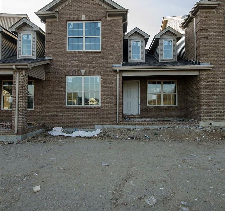 2nd image of 705 Newtown Springs Dr