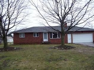 560 Moore Dr, Campbell, OH