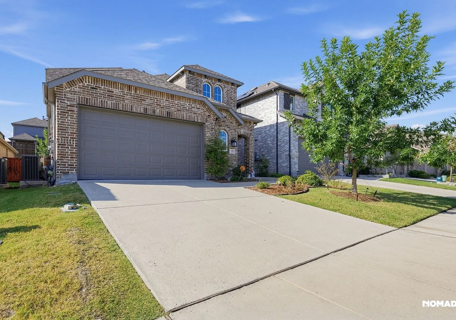 Spacious 5BR House in Denison — Photo 1