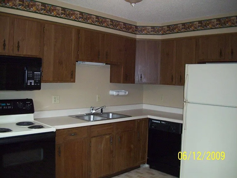 2904 N 4th Ave — Photo 7
