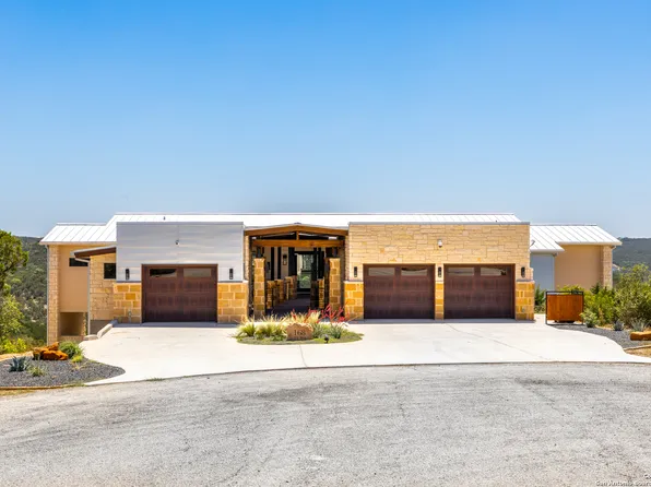 168 Private Road 1720, Mico, TX 78056