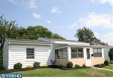 1st image of 471 Robinson Dr