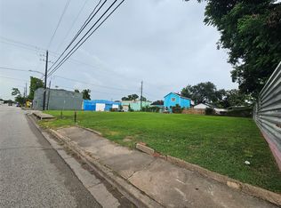 7048 Navigation Blvd, Houston, TX 77011