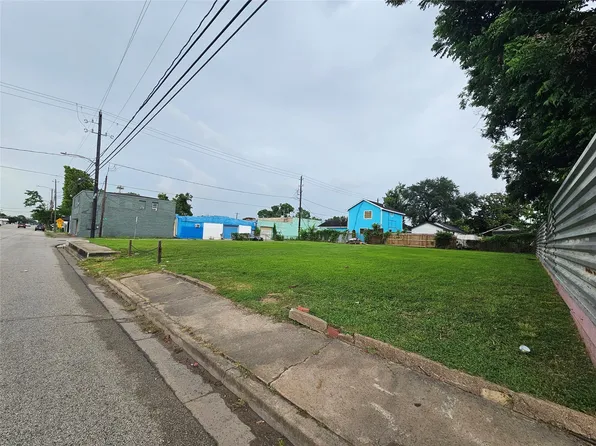 7048 Navigation Blvd, Houston, TX 77011