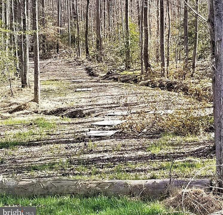 2nd image of Courthouse Rd