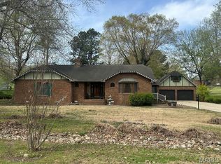 11287 Cypress Point Ln, Dexter, MO 63841