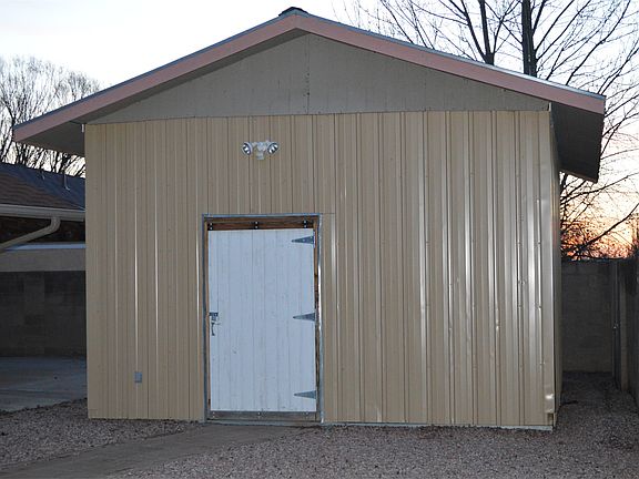 3rd image of 3306 Blue Hill Ave