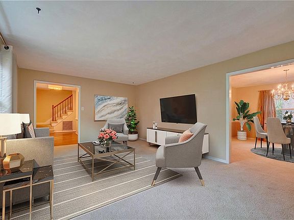 4th image of 1129 Selwood Dr