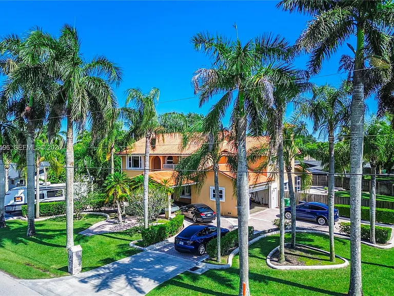16520 SW 272nd St — Photo 59