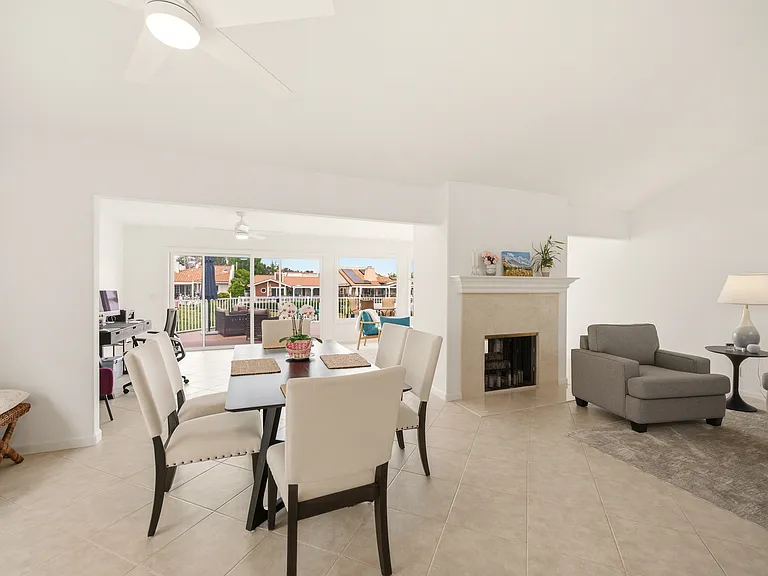 2379 Leeward Cir — Photo 13
