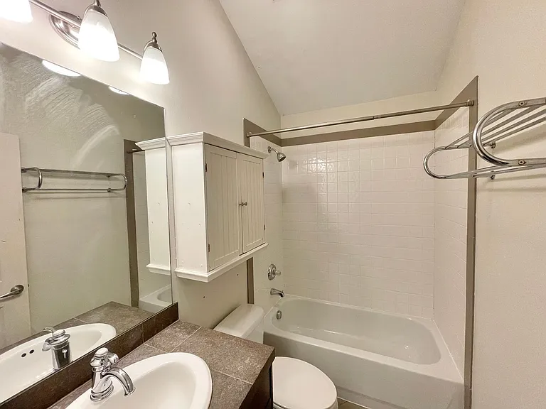 1025 NE 125th St #A — Photo 11